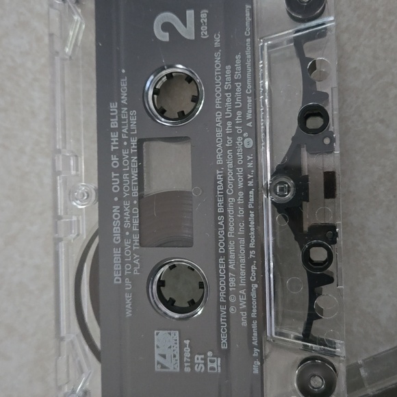 CASSETTE tape!! Debbie Gibson Out of the blue Perfect Vintage Gen X - Picture 3 of 7